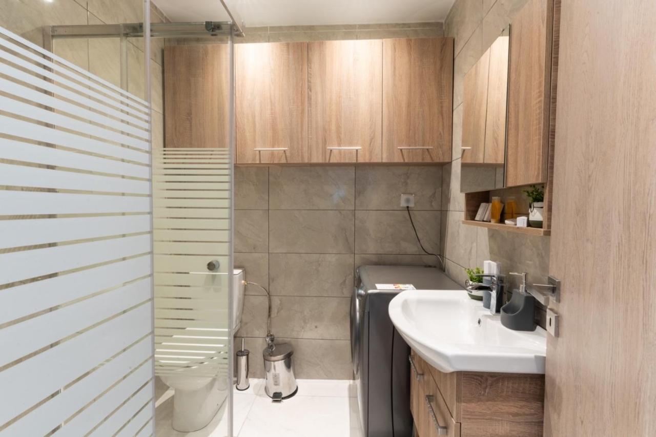 Aiolos Luxury Suite 3 Agios Dimitrios Near Metro Atenas Exterior foto